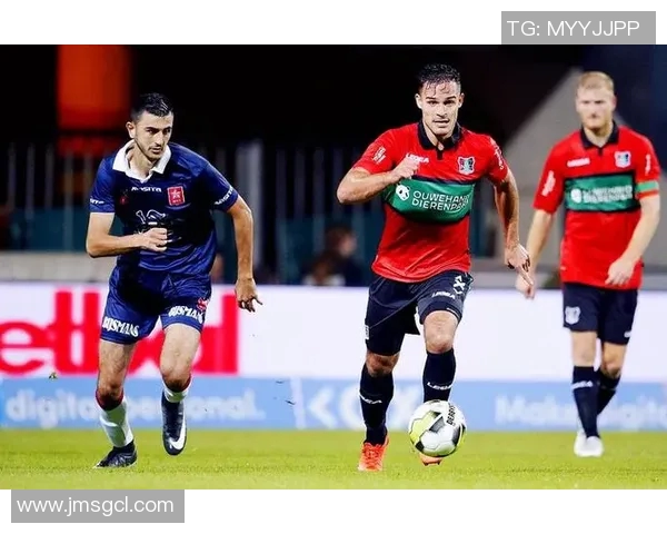 尼奥特与欧塞尔激战在即谁能在法乙赛场中笑到最后