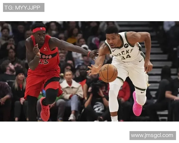 猛龙与雄鹿激战12月10日NBA赛场巅峰对决谁将胜出引发球迷热议