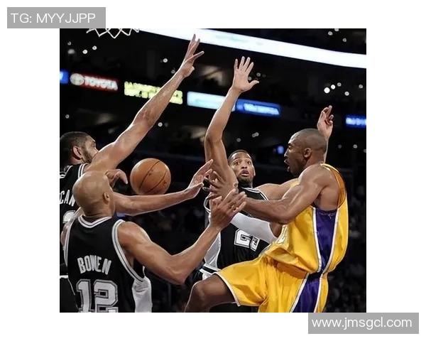 科比在2001年季后赛对阵马刺的精彩表现与历史意义分析