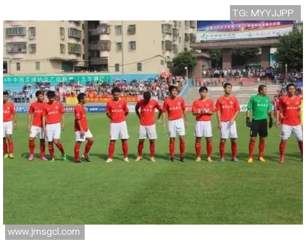 重庆排球队选拔赛点评团队协作展现团结力量与拼搏精神